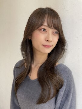 アム 表参道(am) 顔まわりカット【小顔薄めバンググレージュレイヤーロング前髪】