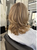 オントエンヘアー(ONTOEN.Hair) ブロンドハイライト