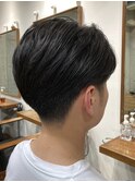 刈り上げで引き締める爽やかベリーショート◎