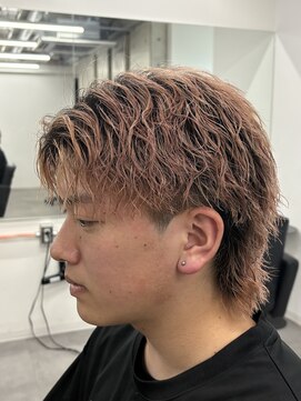 レボ 神宮寺店(Revo) 金沢メンズパーマ、ブリーチ。縦落ちツイスパ