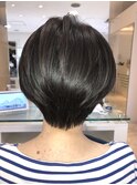ショートボブ