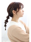 20代30代変形タマネギポニーテールアレンジ