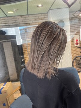 ラフ(LAFF) #バレイヤージュ#グレージュカラー#ボブウルフ#ココアベージュ