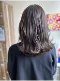 【essence】ハイライト×グレージュカラー