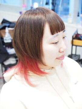 ラウ マヒナ(Lau Mahina) インナーピンクウルフカットスタイル