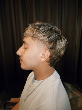 ヘアークリエイ トポライトウィロー 烏丸(Hair Create Polite willow) テーパーフェード マレットスタイル