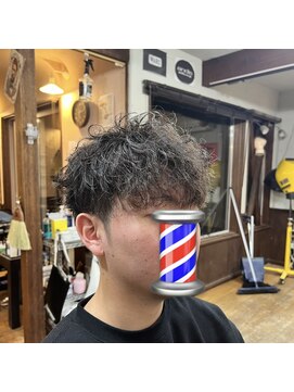 バーバー アミティ プール オム(BAR BER amity POUR HOMME) 波巻きパーマ