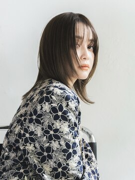 アミー 駒澤(Ammy komazawa) ボブ/切りっぱなしボブ/オリーブベージュカラー/透明感カラー