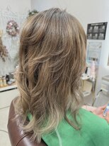 アン ビジュ(un bijou)&nbsp;大人のハイレイヤースタイル♪