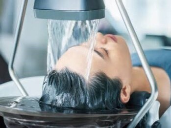 リズムネクスト(r-ism next)の写真/5分で整う！？酵素と炭酸×水のせせらぎで日々の喧騒を忘れ、非日常の癒しの時間を♪