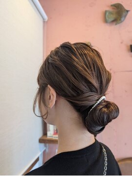 ザジ(ZAZIE) ゆるふわシニヨン