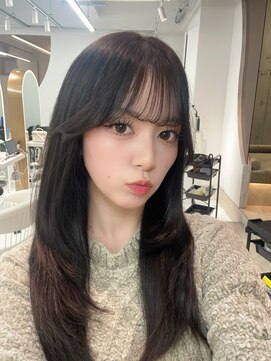 ロンドルピナス 小倉(Lond Lupinus) ミディアムレイヤーカット/似合わせカット/大人ガーリー/20代