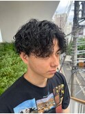 センターパート波巻きパーマニュアンスパーマ