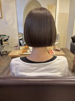 フーチー クーチー アマティー 豊中店(FUCHI KUCHI amati)&nbsp;@fuchi_kuchi.okada［豊中,髪質改善/ぷつっとボブ切りっぱなし］