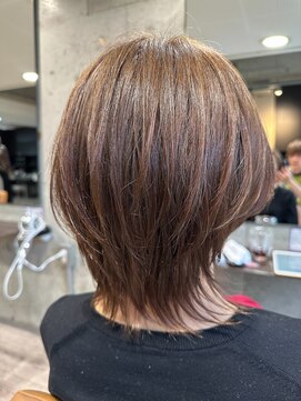 ヘアーアンドメイク ファット(Hair&Make PHAT) ひし形シルエットミルクティーベージュモテ髪地毛風ウルフカット