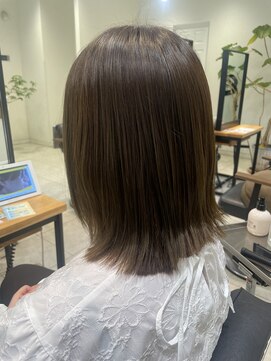 ケンジ 南林間(KENJE) 赤み消しカラーで叶う透明感アッシュ【南林間】