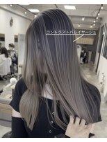 イェッカ(YECCA)&nbsp;筋感強めのバレイヤージュ〇