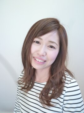 デイジー(Daisy) ちょっと大人なラフセミロング