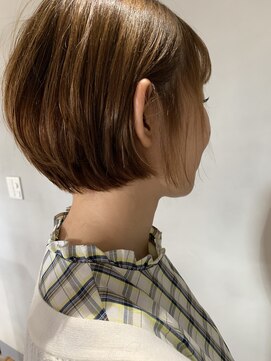 カリス(CHARIS) ショートボブ