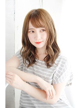 プティルカ ディーシー本店(PutiLuca D.C.) 透け感バングのミックスカールスタイル