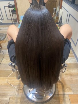 ネオリーブエム(Neolive em;) まとまり抜群！髪質改善トリートメント