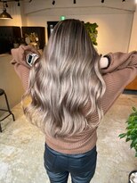 メリー オオサカ(Merly Osaka)&nbsp;巻いてもアップでも何でも可愛い_グレージュ バレイヤージュ_