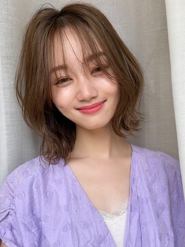 ロンドネートゥル 新潟(Lond naitre) 【Lond natire Naomi】くびれレイヤー/ペールベージュのボブ