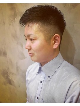 ポルム パプリカ(polum paprika) フェードスタイル★ナチュラルアッシュ刈り上げ