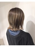 外ハネボブハイライトカラー