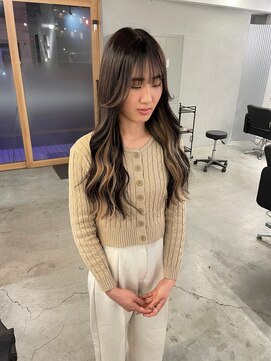 キング 梅田(K!ng) 縮毛矯正髪質改善ハイライトレイヤーカット梅田美容室エクステ