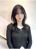 抜け感　ミディアムレイヤー　オリーブブラウン　ふんわり