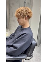 ハイプ(HYPE)&nbsp;波巻き/メッシュ/スキンフェード/学割/白髪染め/縮毛矯正/韓国