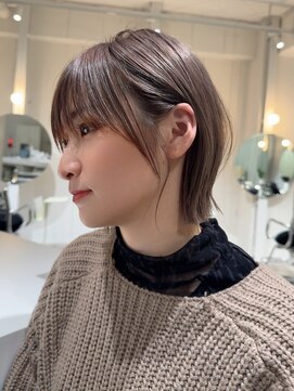 ストレータ バイ マリオ(Strata by mario) 似合わせカットダークアッシュグレージュミニボブ大人ガーリー