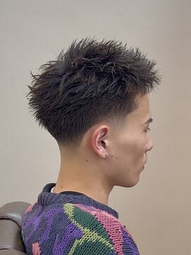 クオンヒール 淀屋橋店(QUON HEAL) スパイキー/ベリーショート/ショート/テーパーフェード△