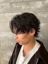 サイクル(CYCLE)&nbsp;MEN'S HAIR/サーフカール／刈り上げセンターパート/伊勢崎