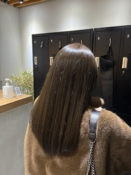 サロンドミルク 新百合ヶ丘店(salon de MiLK) ベージュ多め  オリーブカラー