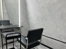 アーチオオサカ(ARCHE-OSAKA)の雰囲気（半個室のセット面も4台！友達や家族お子様連れにも対応！個室）
