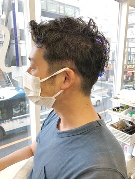 ヘッズ 本八幡店(HEADS) MEN'S HAIR センターパート ツイストスパイラル 韓国マッシュ