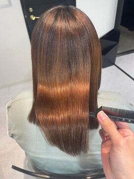 シアー(SHEER.) 髪質改善×縮毛矯正×酸性ストレート【表参道,青山美容室】