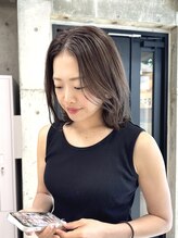ナギ(nagi) お手入れ簡単鎖骨ミディ