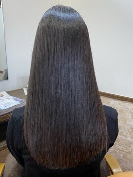 キキ(kiki) ブラックツヤ_ロングストレート_kiki0049