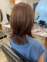 アコロン 武蔵小杉(acoron.) 外はね×表面レイヤーの“くびれミディ