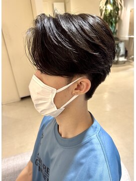 クレビアテン(CreBiA ten_) センターパート ニュアンスパーマ フェザーパーマ