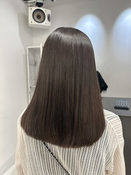 ココ 原宿(KOKO) 大人ガーリー/ダークアッシュ/ミディアムレイヤーカット