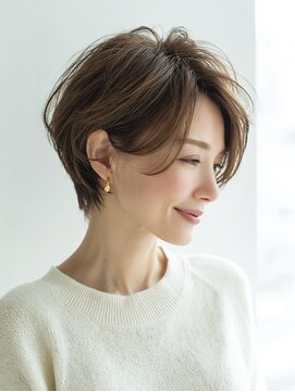 ビフィーノ リルネ(Bifino Rilune) 40代50代60代　襟足浮かない丸みショート