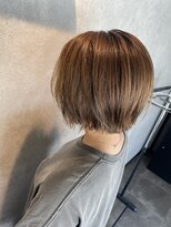 フラワーバイ ビーガーデン(FLOWER by B.GARDEN) 外ハネボブ×透明感グレージュ