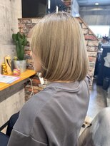ルーナヘアー(LUNA hair)&nbsp;オリーブベージュミルクティーダブルカラーボブ白髪ぼかしカラー