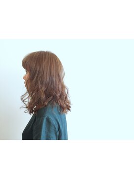 ツイギー 千舟店(TWiGGY) ウェーブミディアムヘア