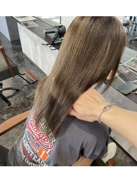 レゴリス(REGOLITH) 艶ストレート×ブラウン♪