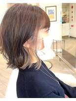 グラマシー アレックス(Gramercy alex)&nbsp;グレーベージュ×ハイトーンベージュインナーカラー20代30代